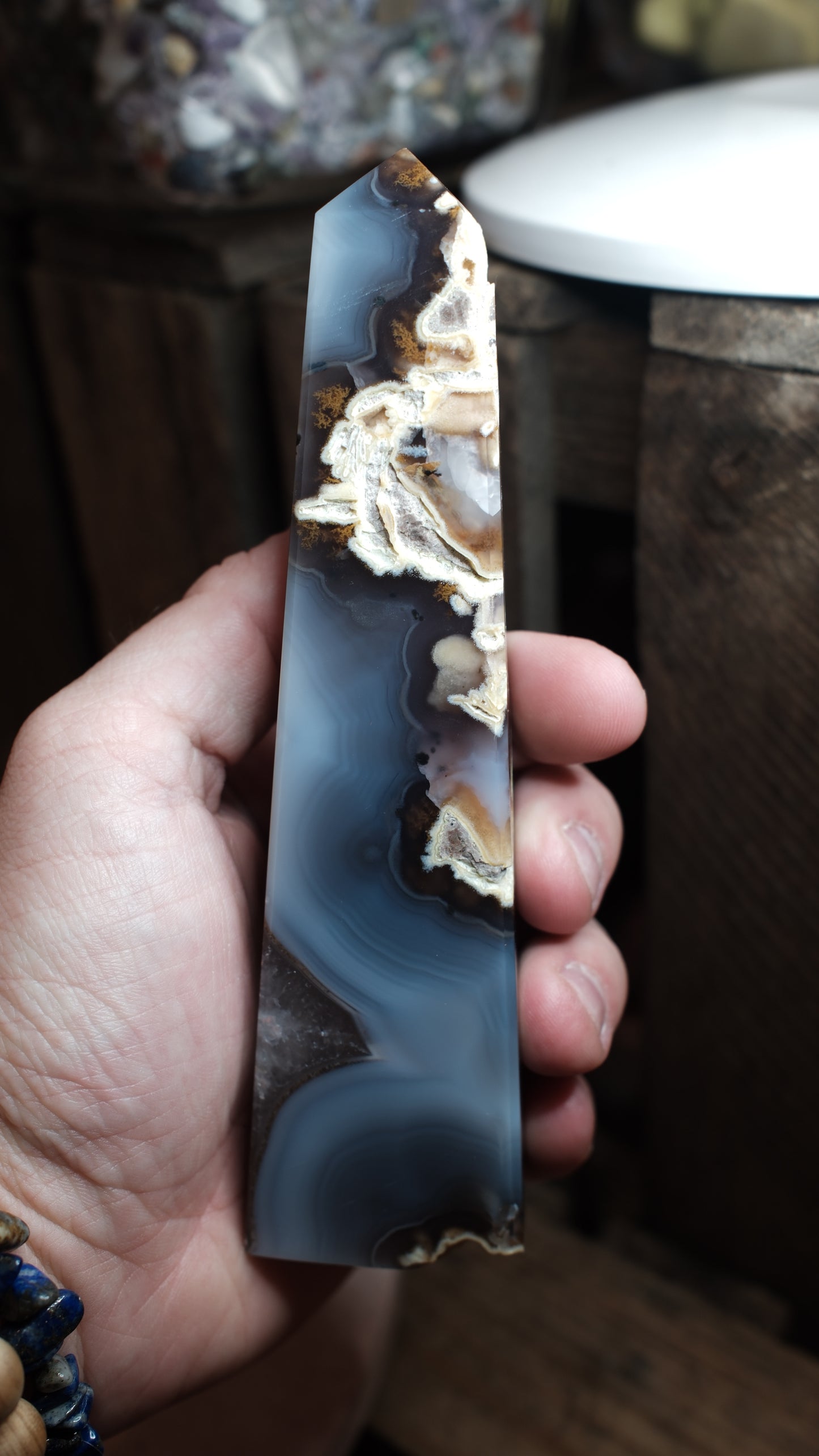 Agat, torn #11