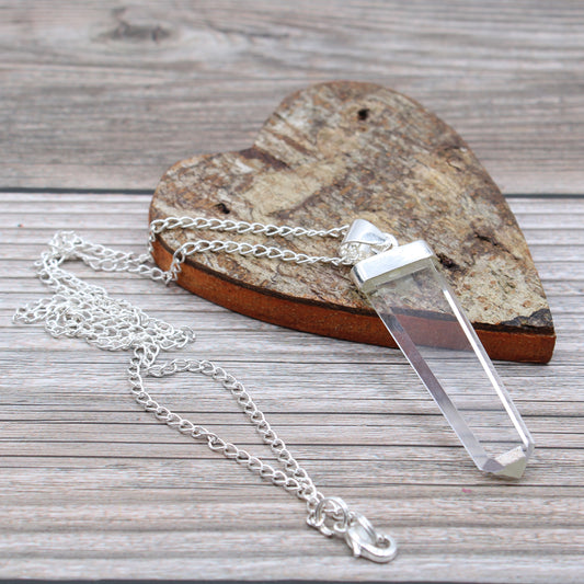 Silverpläterat Halsband – Bergkristall (Flat spets)