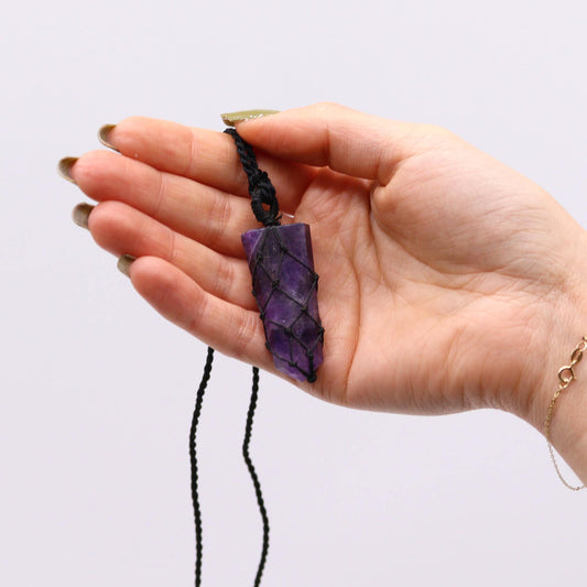 Halsband med Ametistspets
