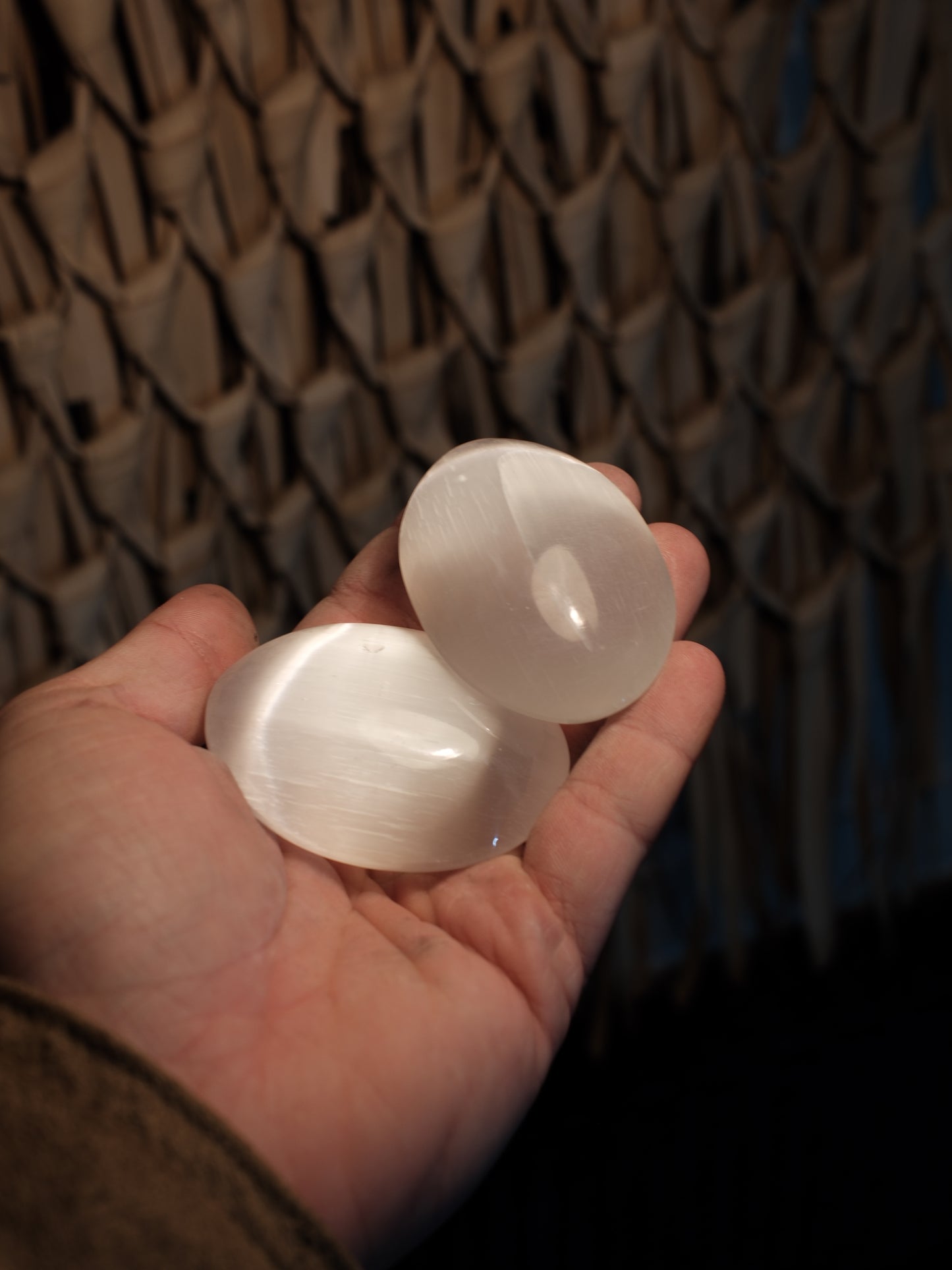 Selenit Handsten, Trumlad