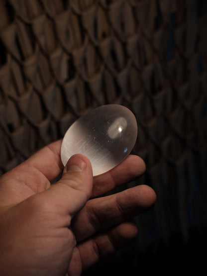 Selenit Handsten, Trumlad