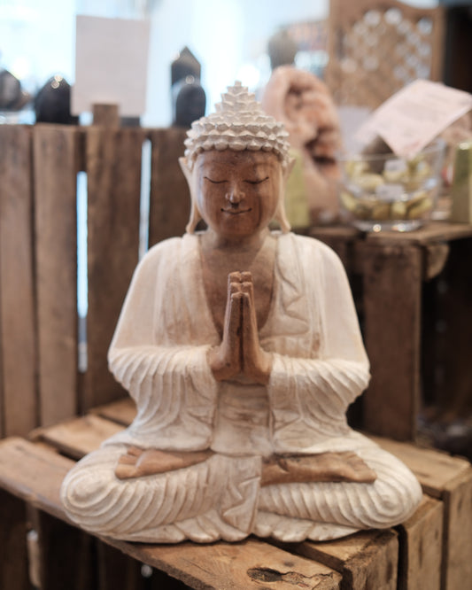 Handkarvad Buddha - Vittvättad, 30cm
