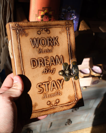 Anteckningsbok, läder - Work & Dream big