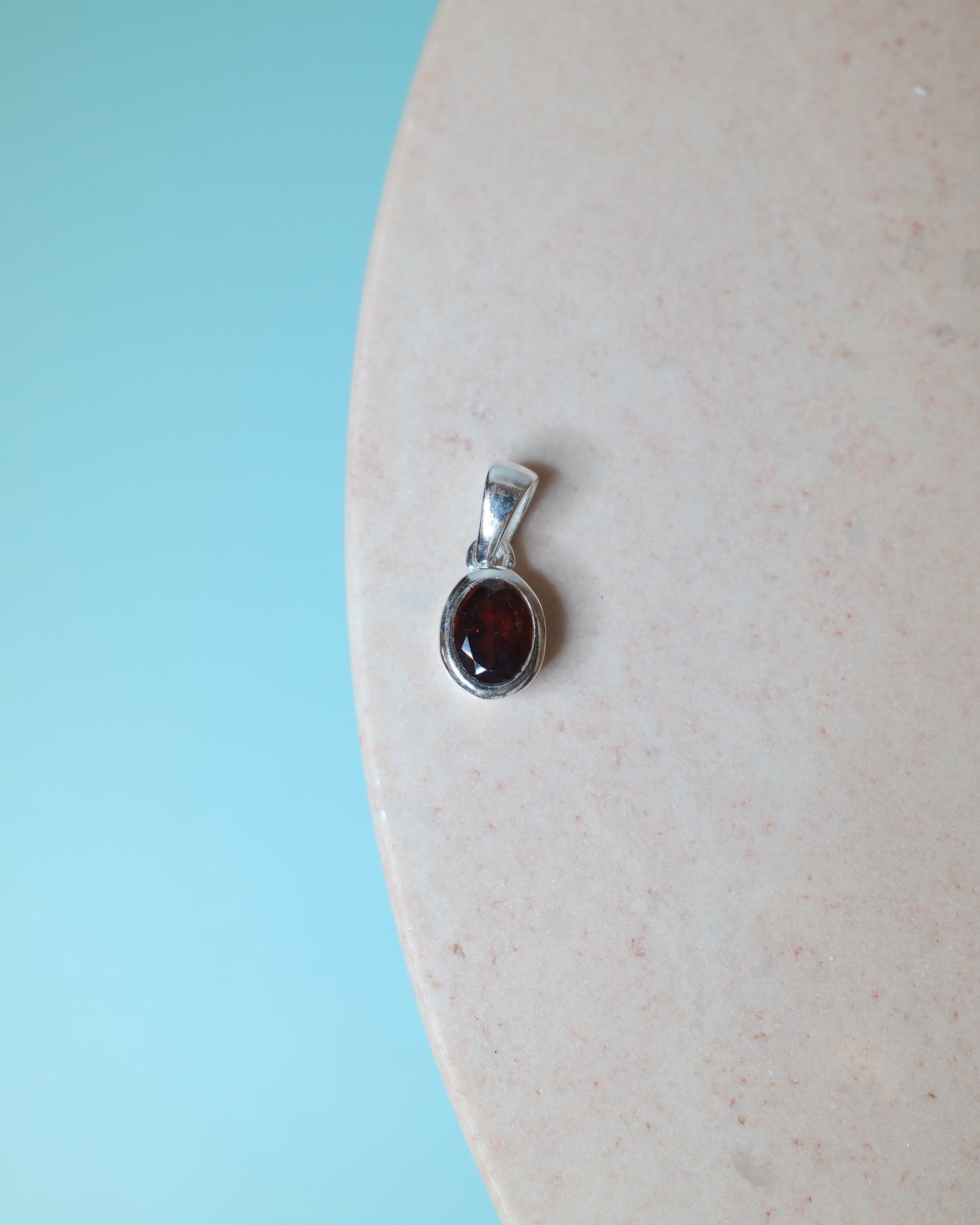 Facetterad Granat hänge, sterlingsilver 925
