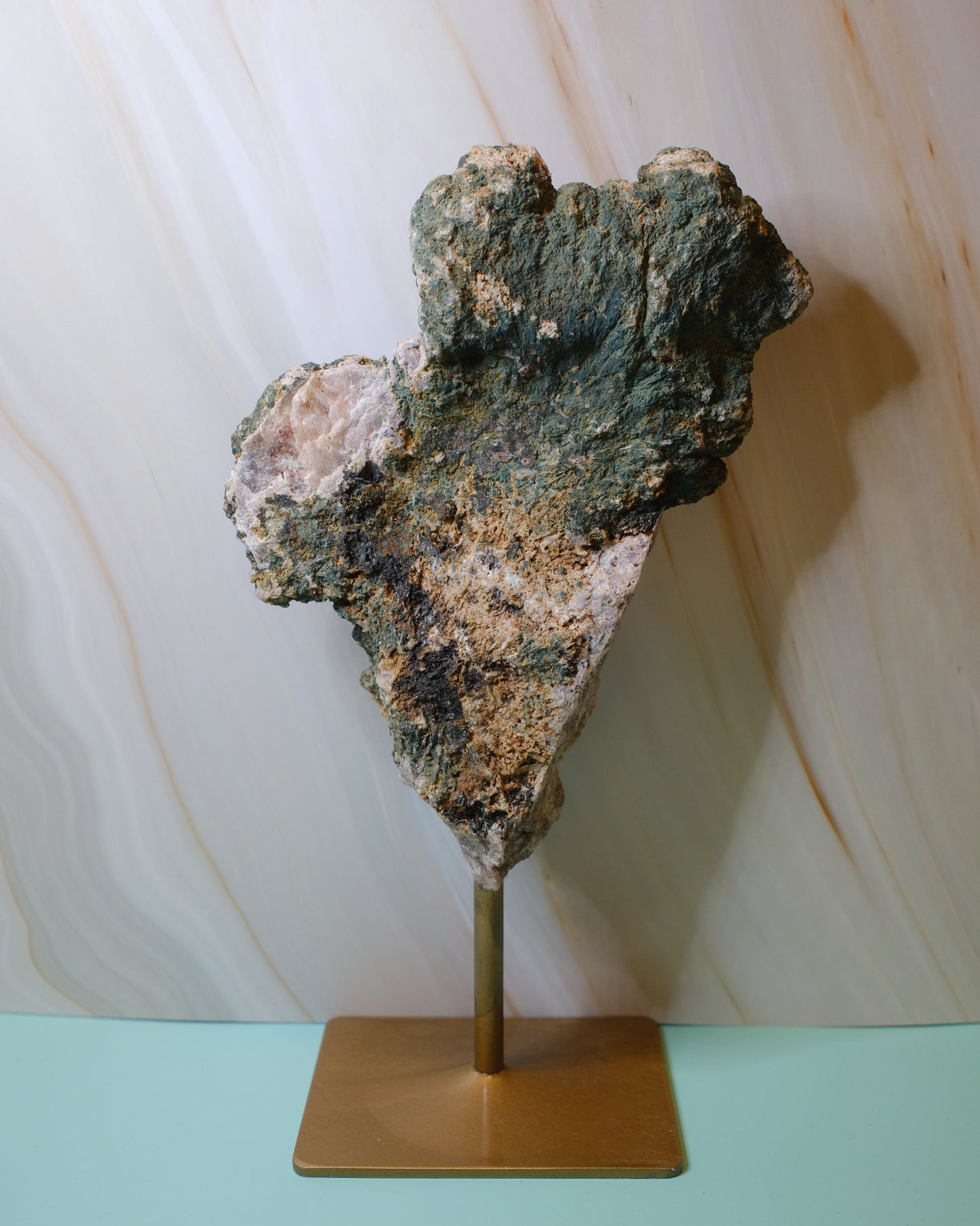 Rosa Ametist Slab på Ställning (B)