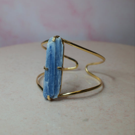 Kyanit armband, guld (A) Spiritana