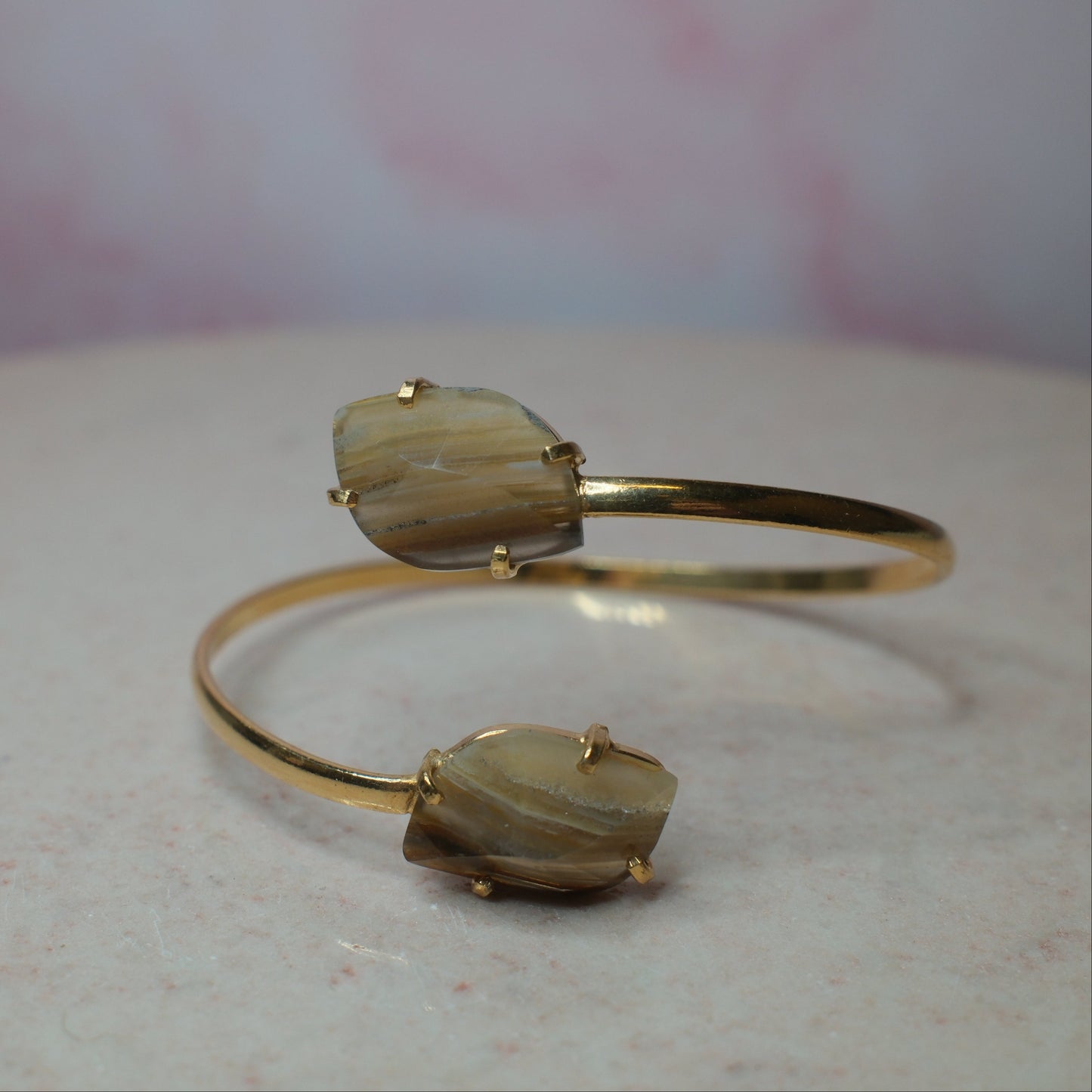 Bandagat armband, guld (A) Spiritana