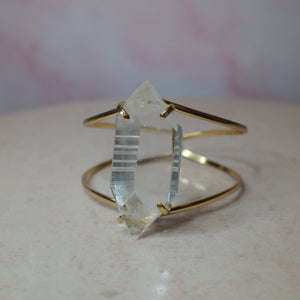 Bergkristall armband, guld (A) Spiritana