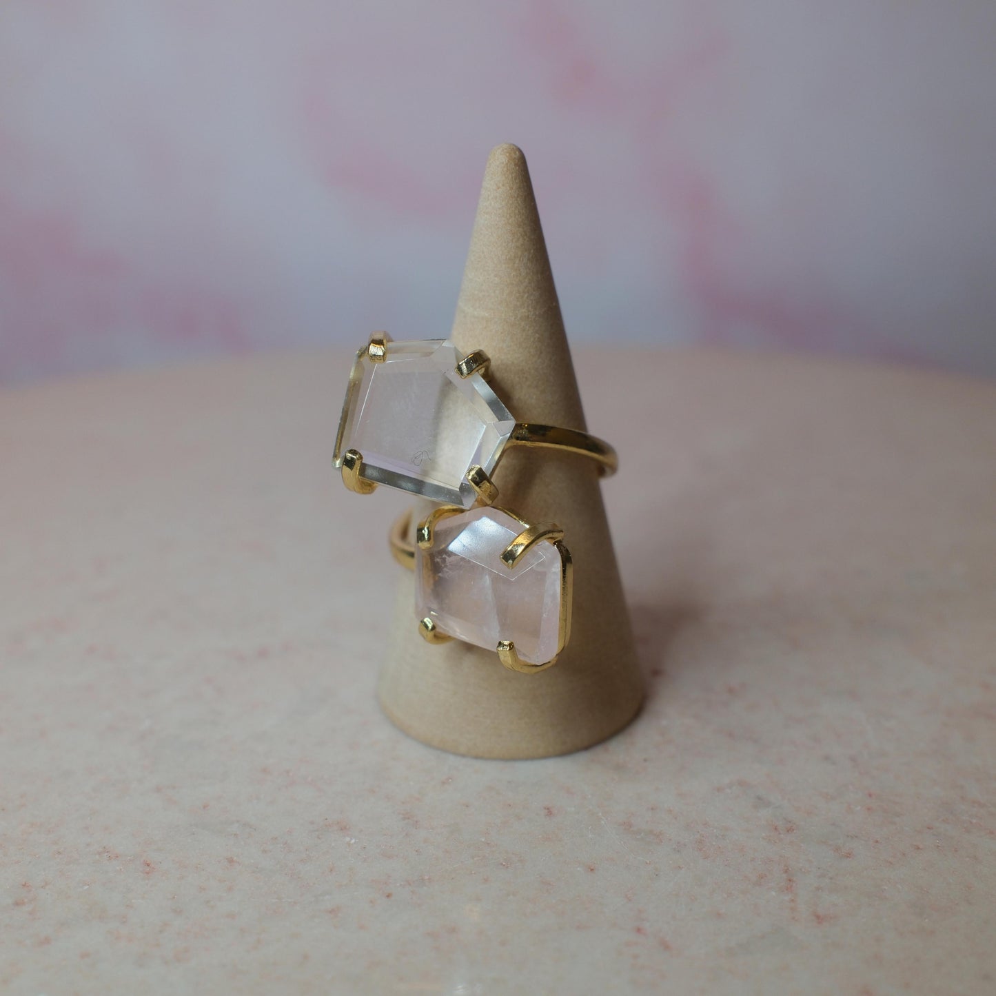 Rosenkvarts & Bergkristall ring, guld (B) Spiritana