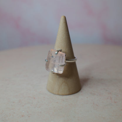 Rosenkvarts ring, silver (C) Spiritana
