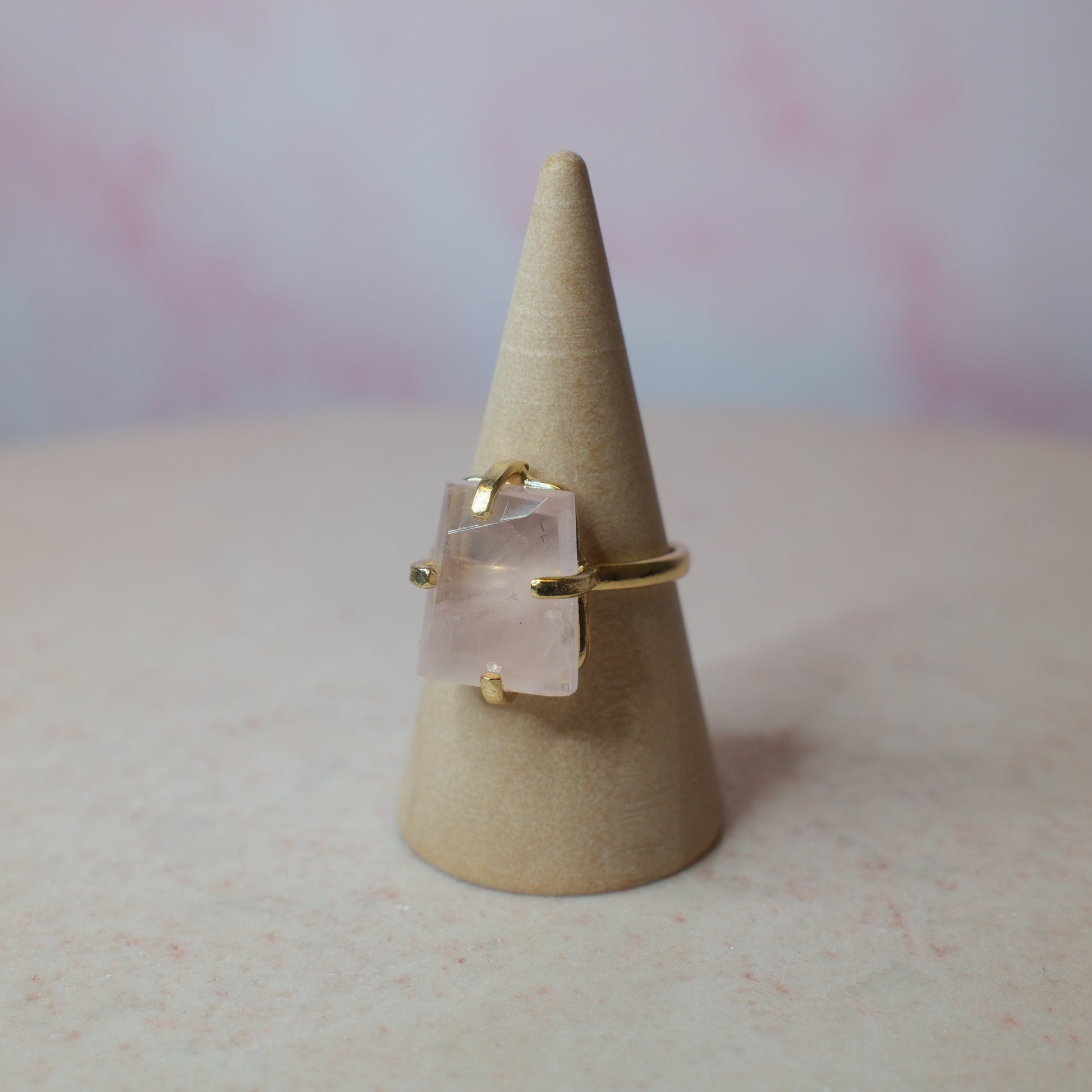 Rosenkvarts ring, guld (A) Spiritana