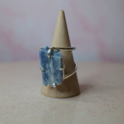 Kyanit ring, silver (E) Spiritana